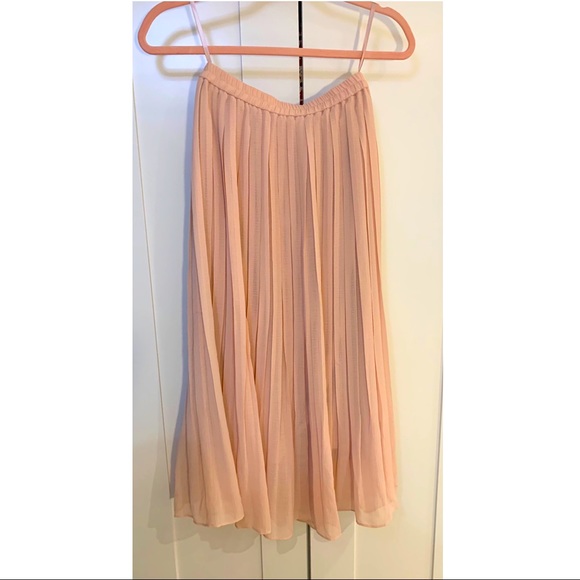 Uniqlo Baby Pink Twirl skirt - Picture 1 of 4